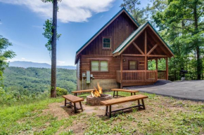 Bearhemain Rhapsody, a Private Cabin with Incredible Mountain Views, Near Dollywood!!
